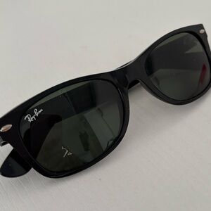 Ray-Ban “New Wayfarer” Black Frame Green Lens Sunglasses